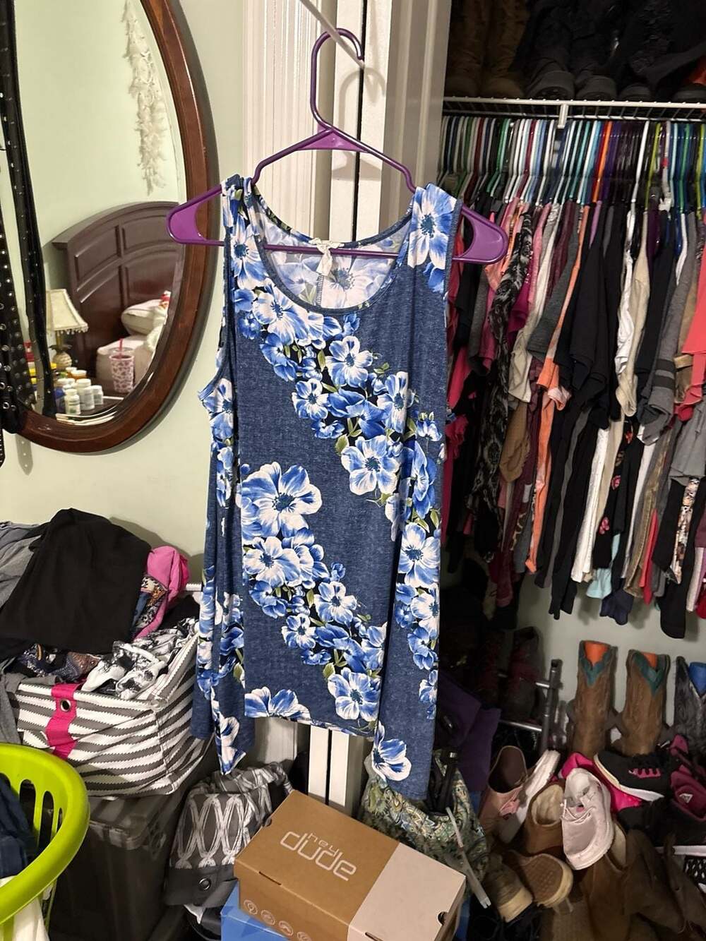 Brittany Blake Woman Blue Floral Sharkbite Hem Sleeveless Tunic Top
